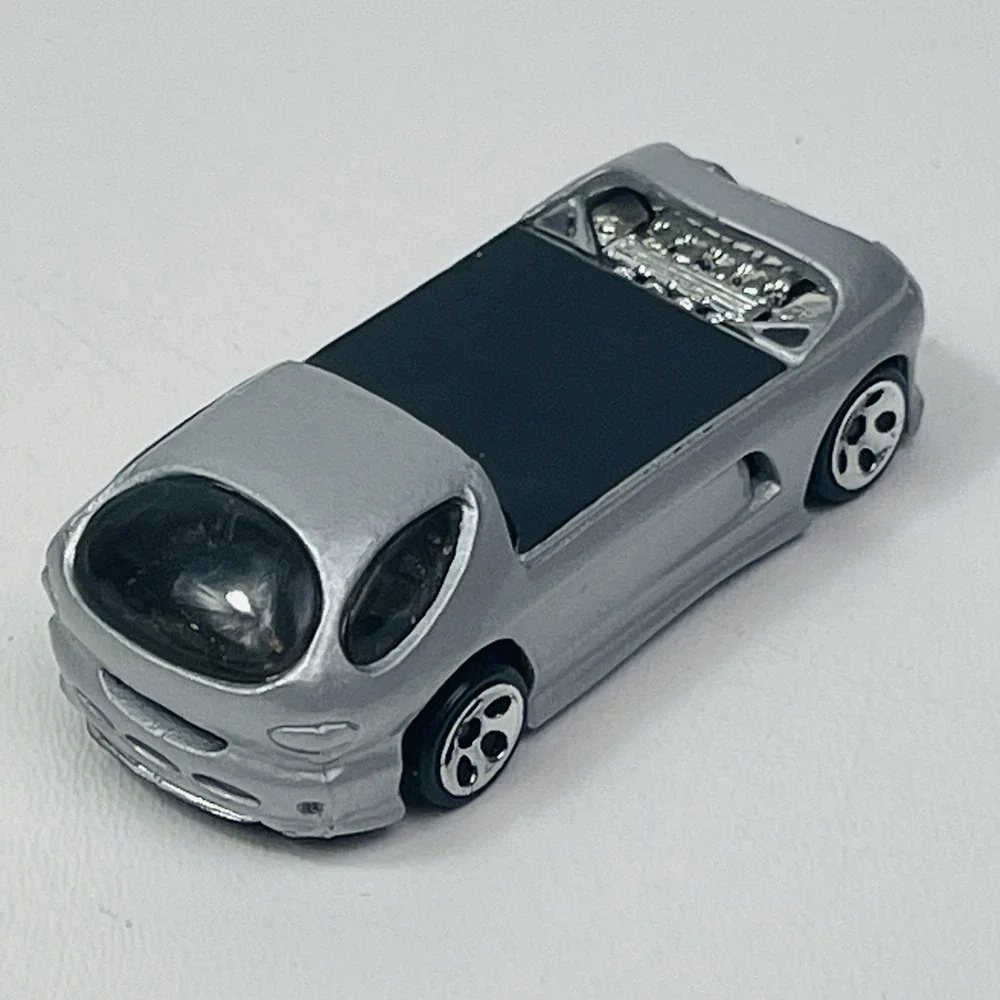 Hot Wheels Deora II 2000 First Editions Series Vintage Diecast Toy Car Surf
